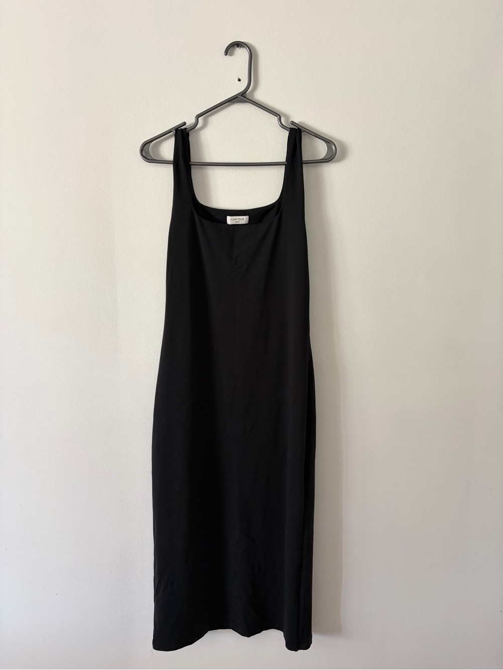 Aritzia Contour Midi Dress
